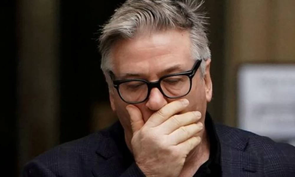 Υπόθεση Μπάλντουιν: Προτείνει αστυνομικοί να επιβλέπουν την ασφάλεια των όπλων σε κινηματογραφικά πλατό